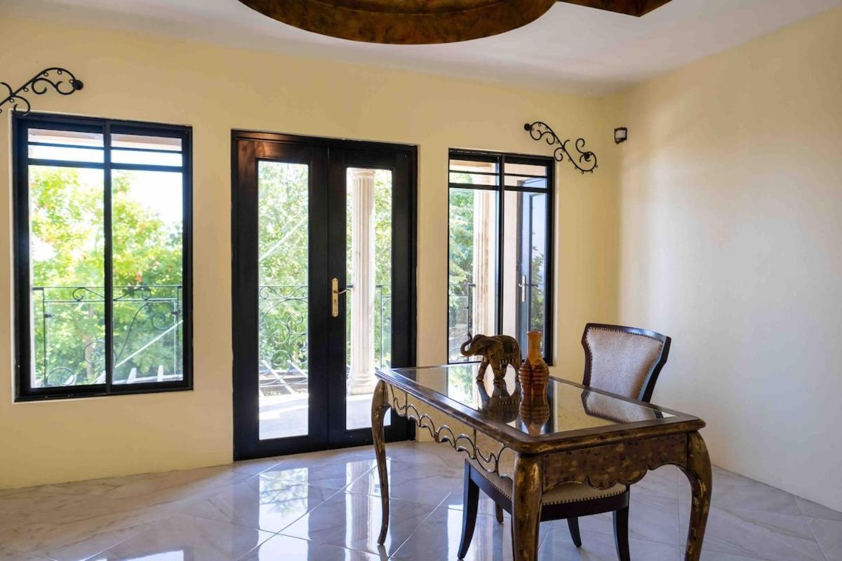 Villa Mimosa Jamaica Exclusive Luxury Stay- Resort Vibe Discovery Bay Dış mekan fotoğraf
